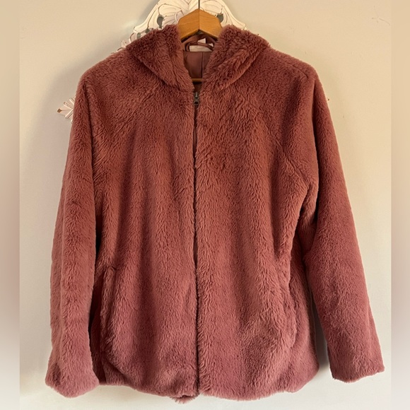 Dusty rose faux fur jacket. - Picture 4 of 10